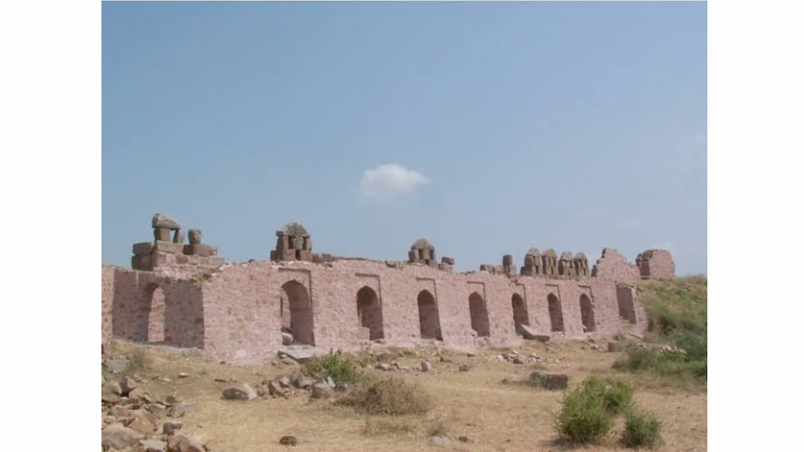An image of the Lal Kot, the oldest fort in Delhi