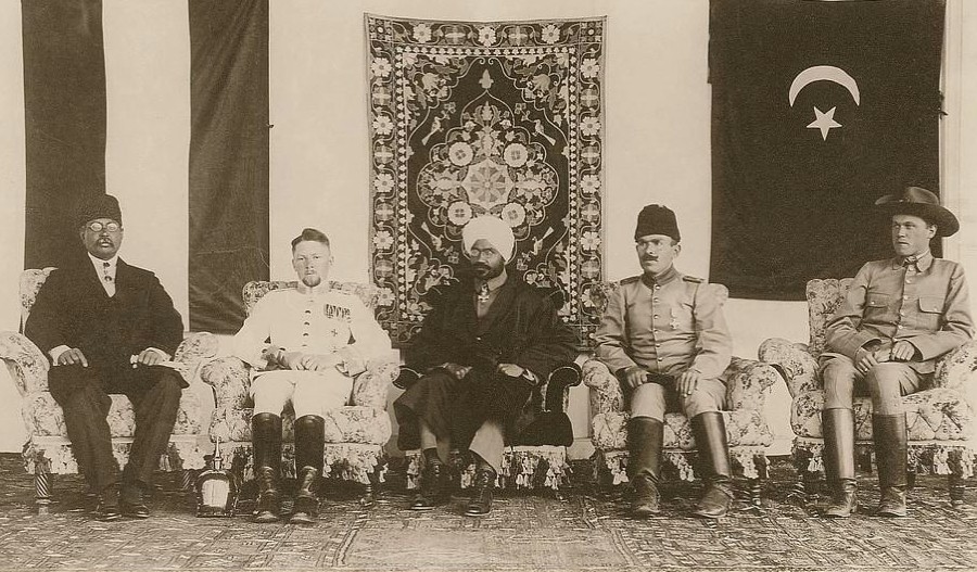 From left to right the photograph shows- Maulavi Barkatullah, Werner von Hentig, Mahendra Pratap, Kâzım Orbay and Walter RöhrPhoto © Stiftung Bibliotheca Afghanica