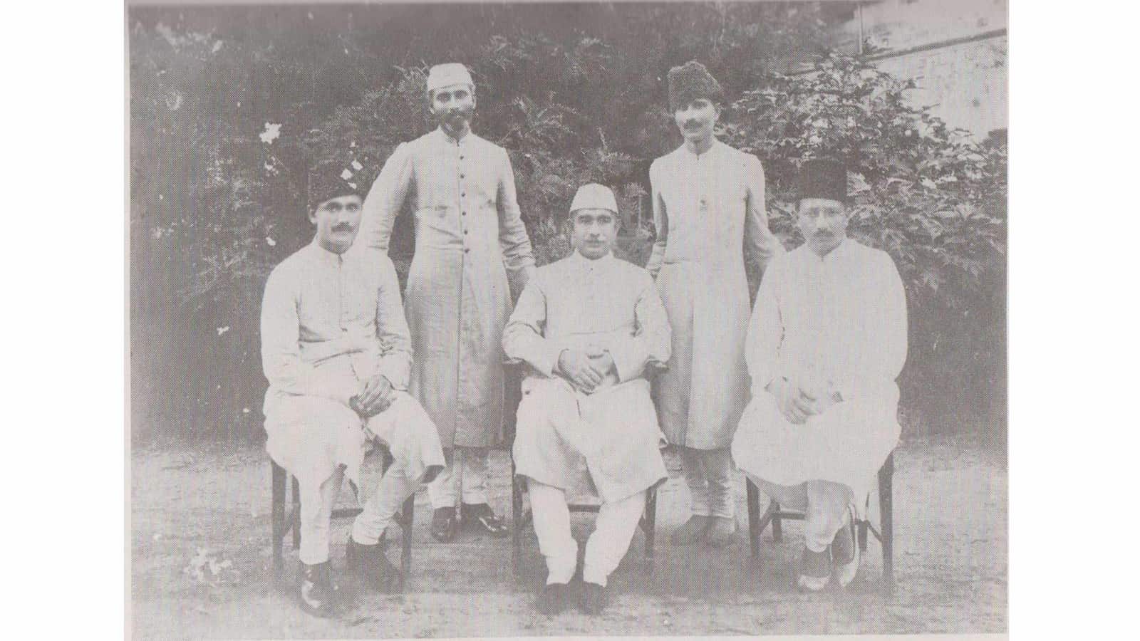 Dr Mukhtar Ansari's Family of Hakims