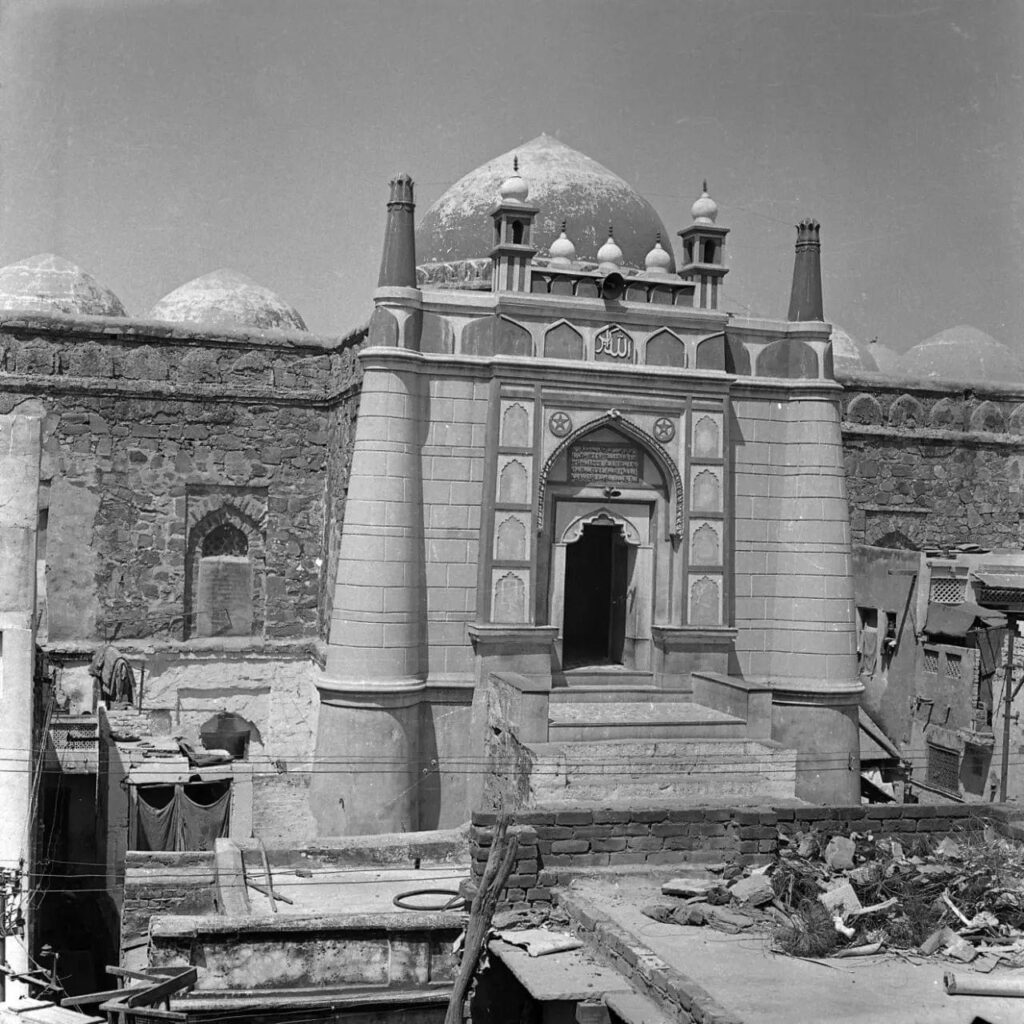 Kalan Masjid Turkman Gate, Source - Delhi Archive 