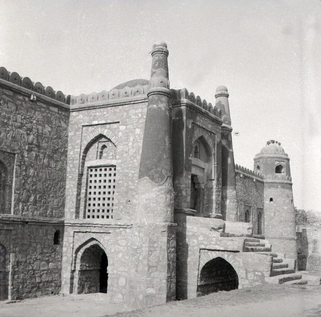 Khirki Masjid, Source - Delhi Archive 